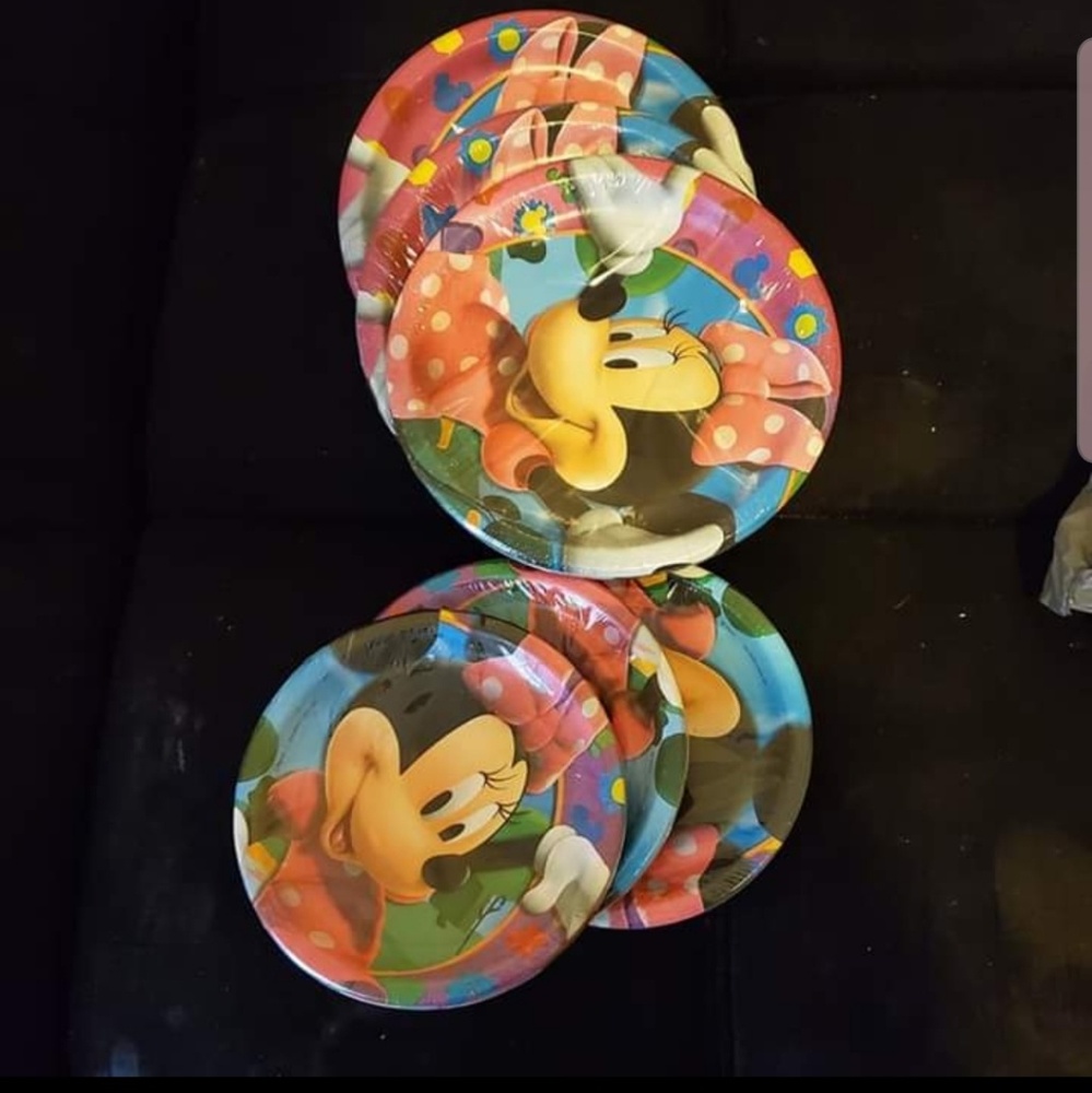 Minnie Mouse birthday party stuff